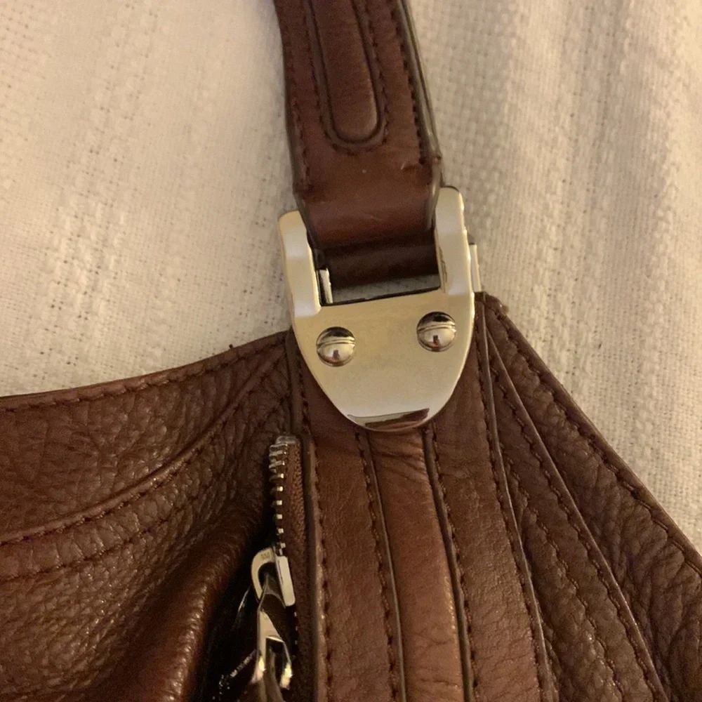 B. Makowsky leather purse - Picture 2 of 6